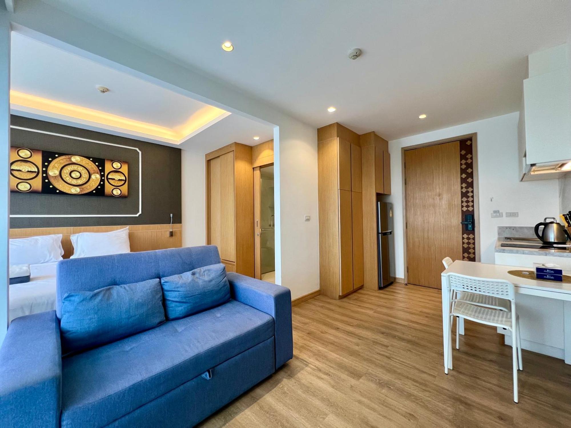 Aristo 2 Phuket By Resava Aparthotel Exterior photo
